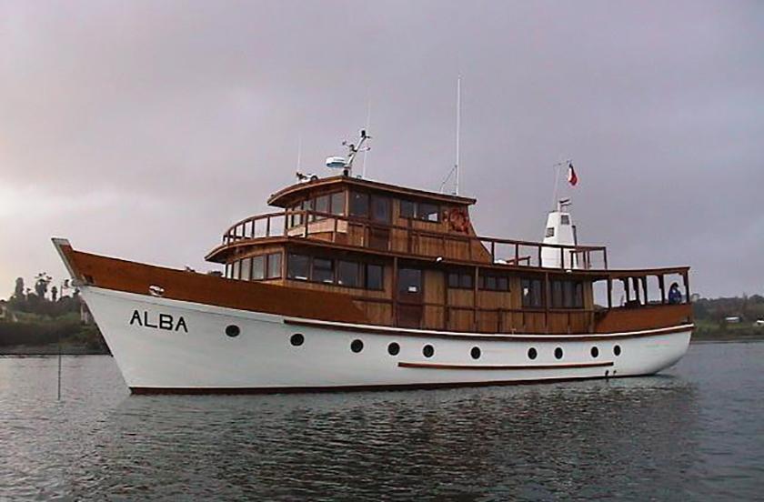 Alba Eco Tourism Yacht